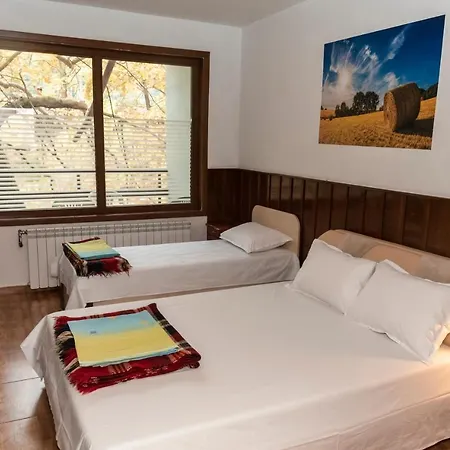 Hotel Семеен Хотел Джамура Bachkovo